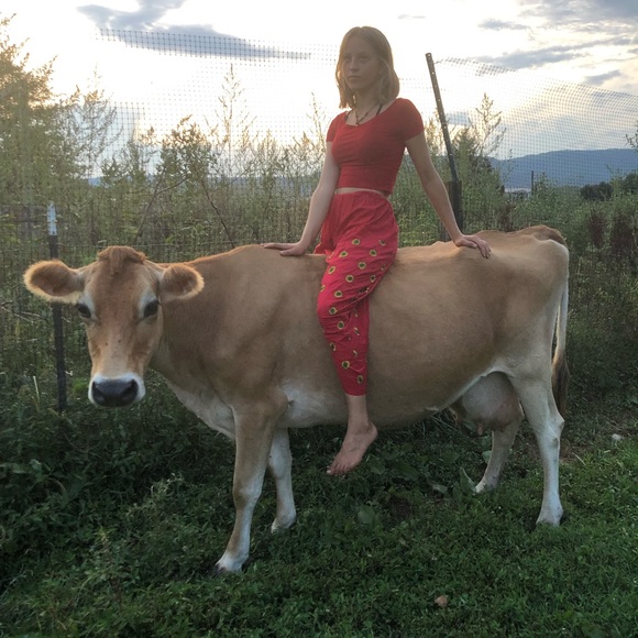 Meet your Posher, Heather - Picture 2 of 8